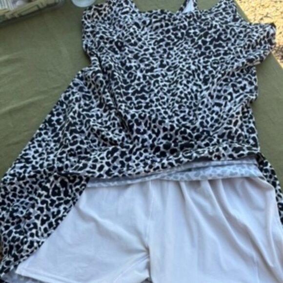 Outdoor Voices Womens Exercise Dress Interior Shorts Black White Animal Print - Picture 1 of 2